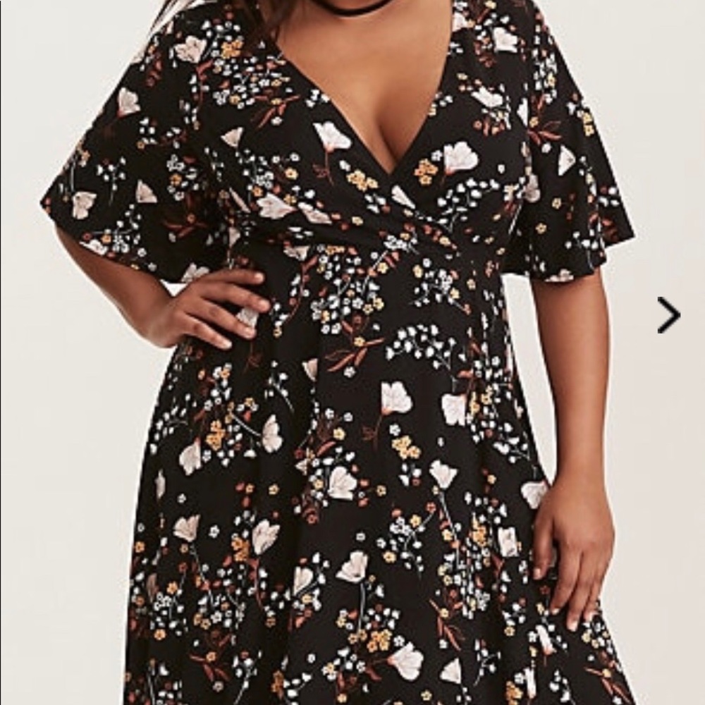 Torrid Size 1 faux wrap dress NWT